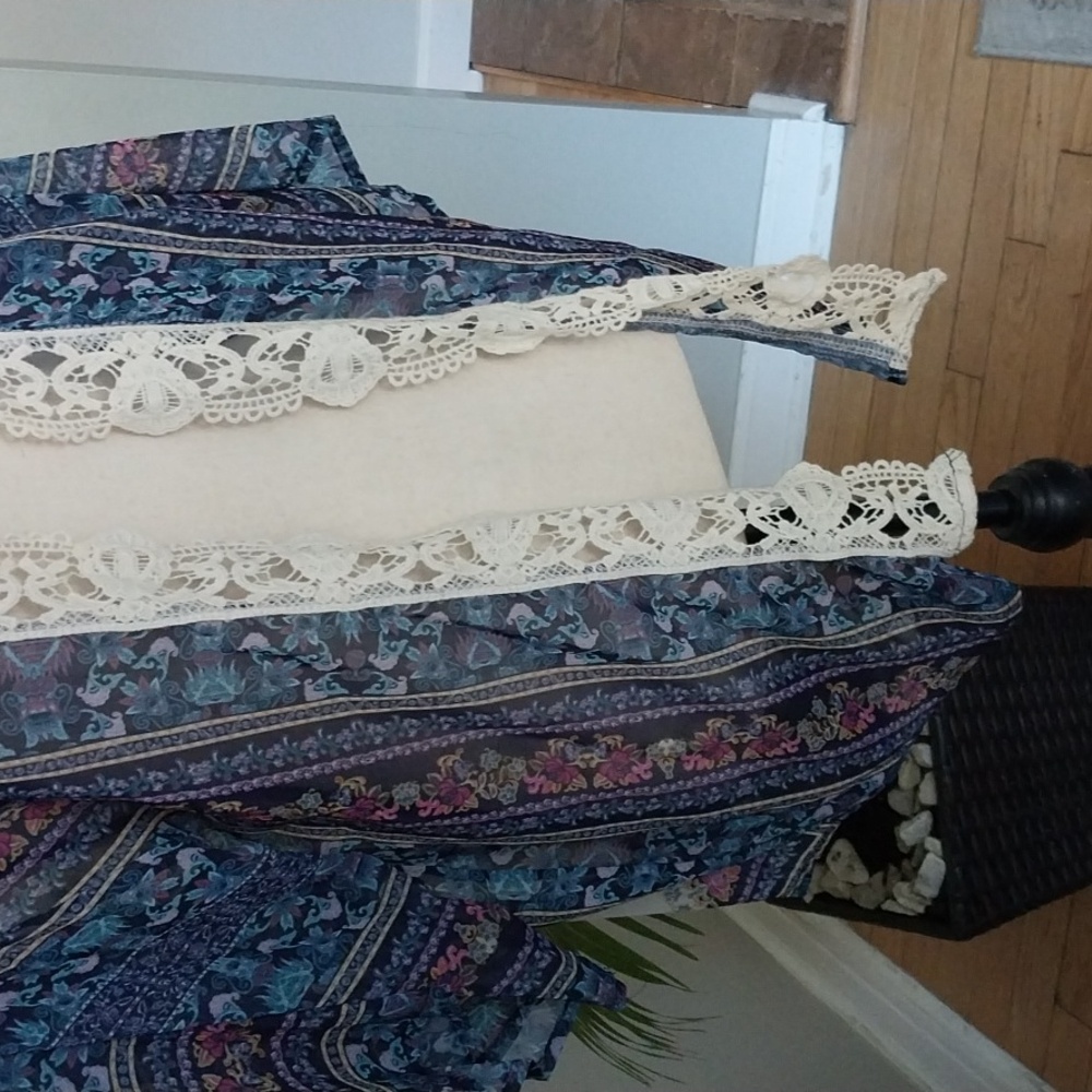 Kimono - Picture 3 of 5